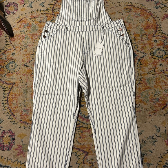 Judy Blue Women’s 3X Striped Railroad Overalls NWT - Picture 4 of 5